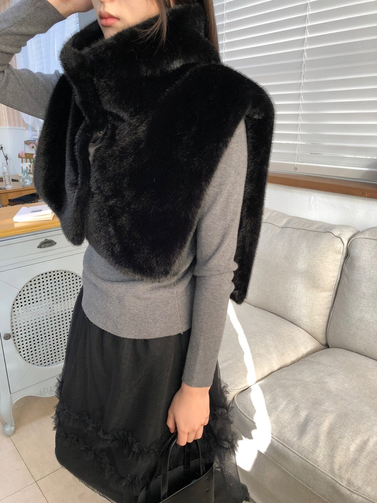 Elan Eco Fur Capelet _ 4 colors